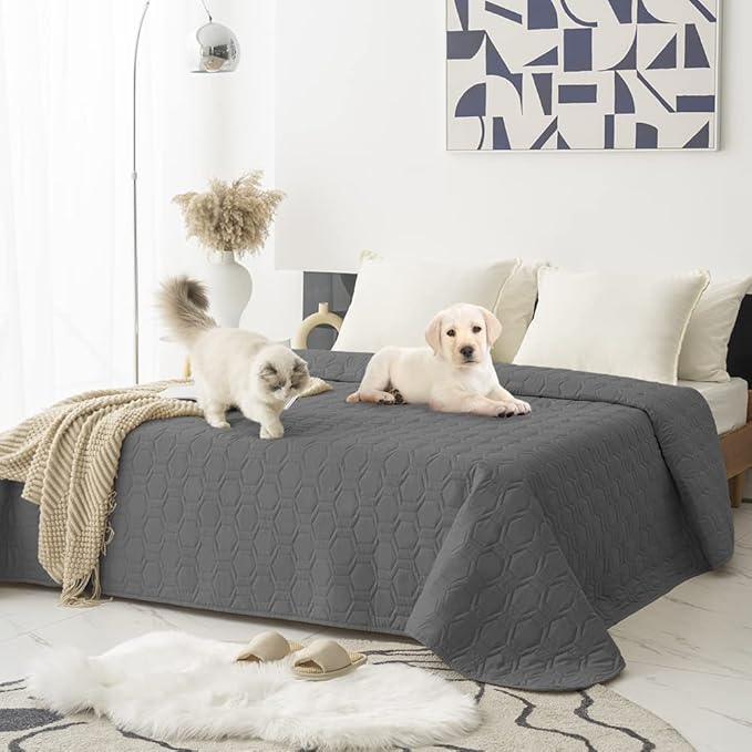 Waterproof and Anti-Slip Dog Bed Cover and Pet Blanket Sofa Pet Bed Mat ,car Incontinence Mattress Protectors Furniture Couch Cover for Most Cats Dogs, Pets