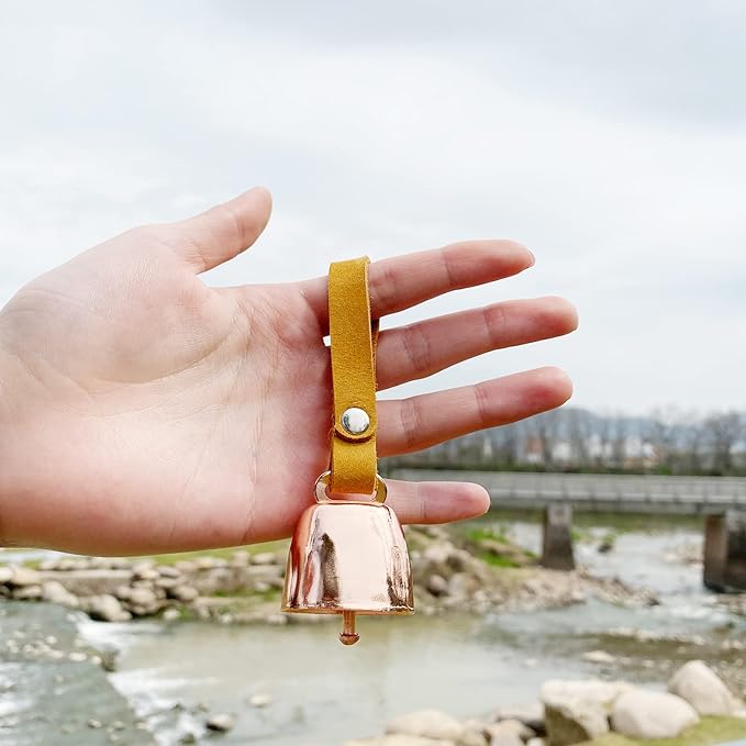 Dog Collar Copper Bell Pet Tracker Noise Maker/Leather Country Cow Bell for Pet Anti- Lost Pendant Tags for Pet Training Tracker Christmas New Year’s Eve(M)(Rose Gold)