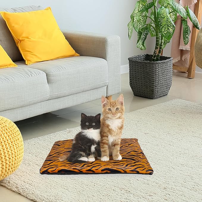 Self-Warming Cat Bed Indoor/Outdoor Super Soft Self Heating Pet Mat Washable Thermal Pad for Cat & Dog