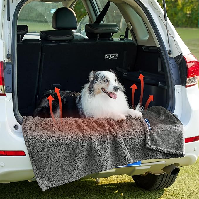 Bedsure Self Warming Blanket for Bed - Sherpa Fleece Waterproof Dog Blankets for Large Dogs, Pet Blankets for Bed/Couch/Dog Crate, Soft Plush Reversible Furniture Protector, Twin Size, 80"x60", Grey