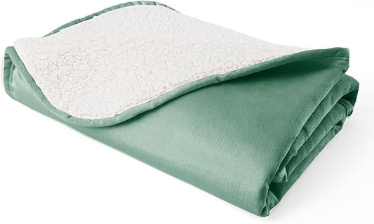 Waterproof Dog Blankets for Medium Dogs, Washable Pet Blanket for Indoor Cats, Plush Sherpa Puppy Throw Furniture Protector for Bed Couch Sofa(30"x40",M,Green)