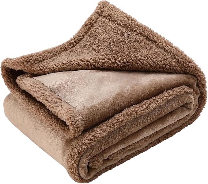 Dog Blanket, Waterproof Reversible Sherpa Fleece Throw Blanket, Furniture Cover for Bed, Couch, Sofa Protection from Liquid Pee and Pet Fur of Puppy, Cat (Light Coffee XS20*27inches)