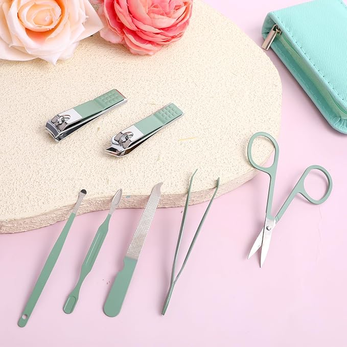 7 Pcs Manicure Pedicure Set Stainless Steel Nail Clippers Pedicure Kit Professional Nail Care Beauty Tools with Portable Zipper Pack Travel Essentials Manicure Pedicures Kit for Men and Women (Green)