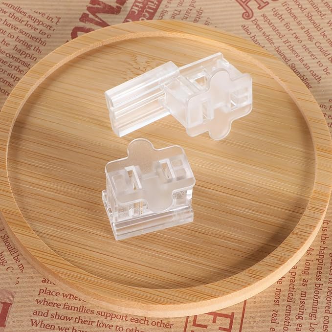 SPT-2 Female Zip Christmas Plugs - Electric Plug - 25pack Transparency