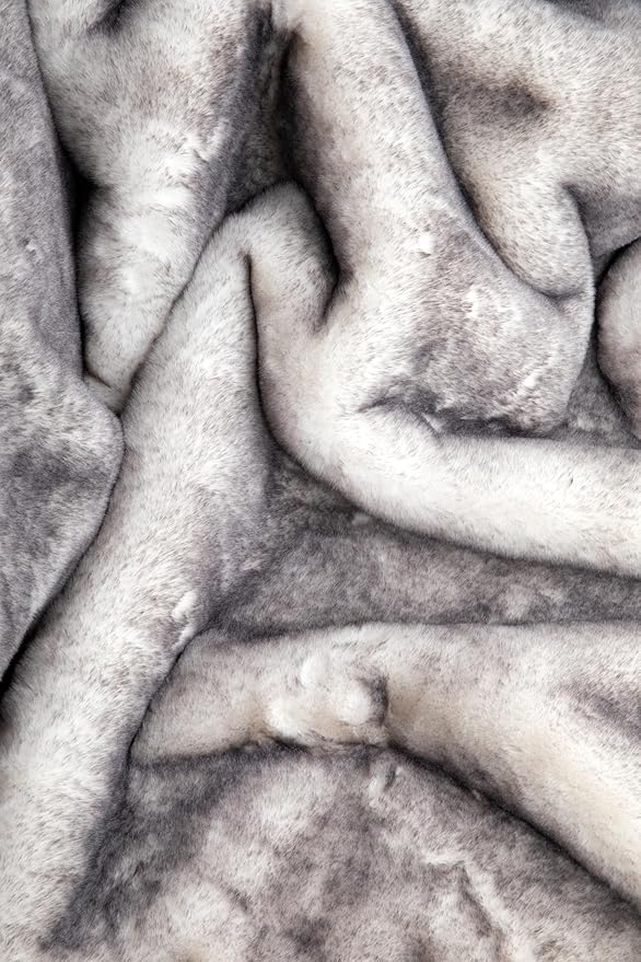 PupProtector Luxe Waterproof Throw Blanket for Dogs and Cats, Pet Blanket Cover for Couches, Sofas, Beds, Car Seats, Furniture, Calming Soft Faux Fur, Chinchilla, Large (80" L x 62" W)