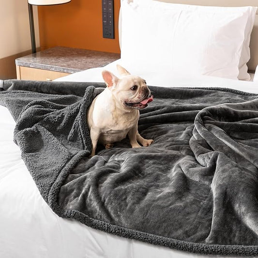 Waterproof Dog Blanket Reversible Pet Bed Cover Puppy Blankets Leakproof Sofa Couch Cover Cat Pet Blanket for Warm Fluffy Washable Grey Mat-M