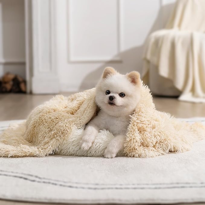 gogobunny Waterproof Dog Blanket for Large Dogs, Cats, Puppy, Reversible Faux Fur Pet Throw Blanket, Washable, Calming Furniture Protection for Sofa Bed (25x35 Inch (Pack of 1), Beige)