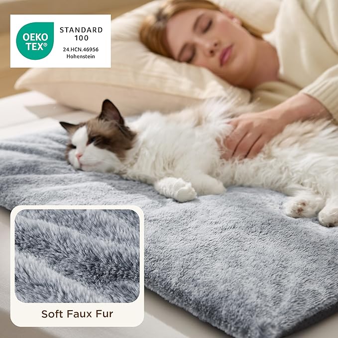 Bedsure Self Warming Cat Bed, Extra Warm Self Heating Mat for Cats & Dogs Non Electric, Anti-Slip Small Thermal Pet Pad Indoor with Removable Washable Cover, 24" x 18",Grey