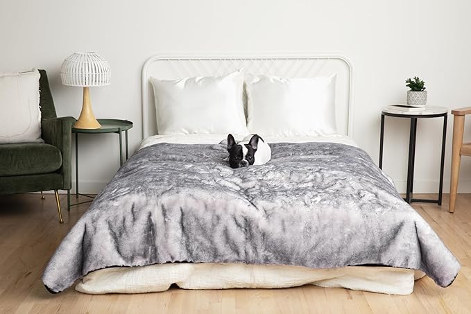 PupProtector Luxe Waterproof Throw Blanket for Dogs and Cats, Pet Blanket Cover for Couches, Sofas, Beds, Car Seats, Furniture, Calming Soft Faux Fur, Chinchilla, Large (80" L x 62" W)