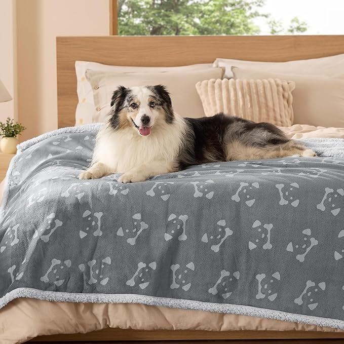 Bedsure Waterproof Blanket for Bed - Soft Print Sherpa Fleece Pet Cat Dog Blankets for Large Dogs Couch Protection, Soft Plush Reversible Furniture Protector, Twin Size, 60"x80", Smokey Grey